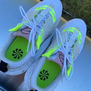 WOMENS NIKE CRATER IMPACT sz 9